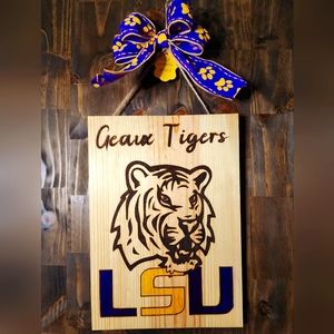 Hand Made- Hand Burned 🔥 LSU Geaux Tiger Wall Decor w/LSU Bow Accent